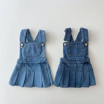 2023 Новое платье для девочек, модная детская одежда, джинсовое платье для маленьких девочек, милое платье на бретельках для маленьких девочек, хлопковое детское джинсовое платье на бретельках
