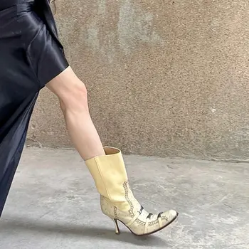 Короткие сапоги в европейском и американском стиле, женские рыцарские сапоги с квадратной металлической пряжкой на высоком каблуке, короткие сапоги на тонком каблуке, женские короткие сапоги на тонком каблуке.