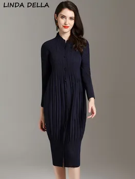 ЛИНДА ДЕЛЛА Летнее модное дизайнерское темно-синее винтажное плиссированное платье с воротником-стойкой и пуговицами, свободное высокоэластичное платье Миди